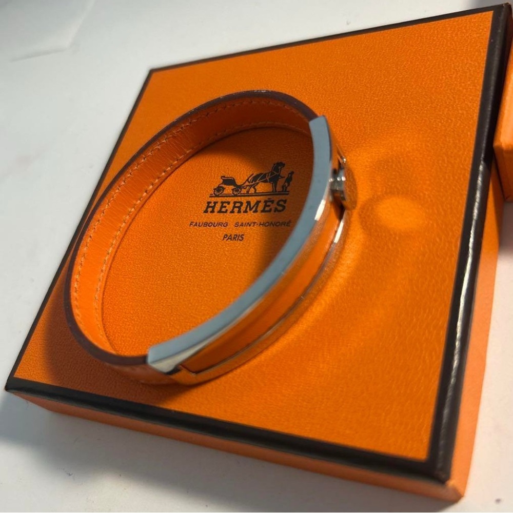 Hermes Orange leather Bracelet